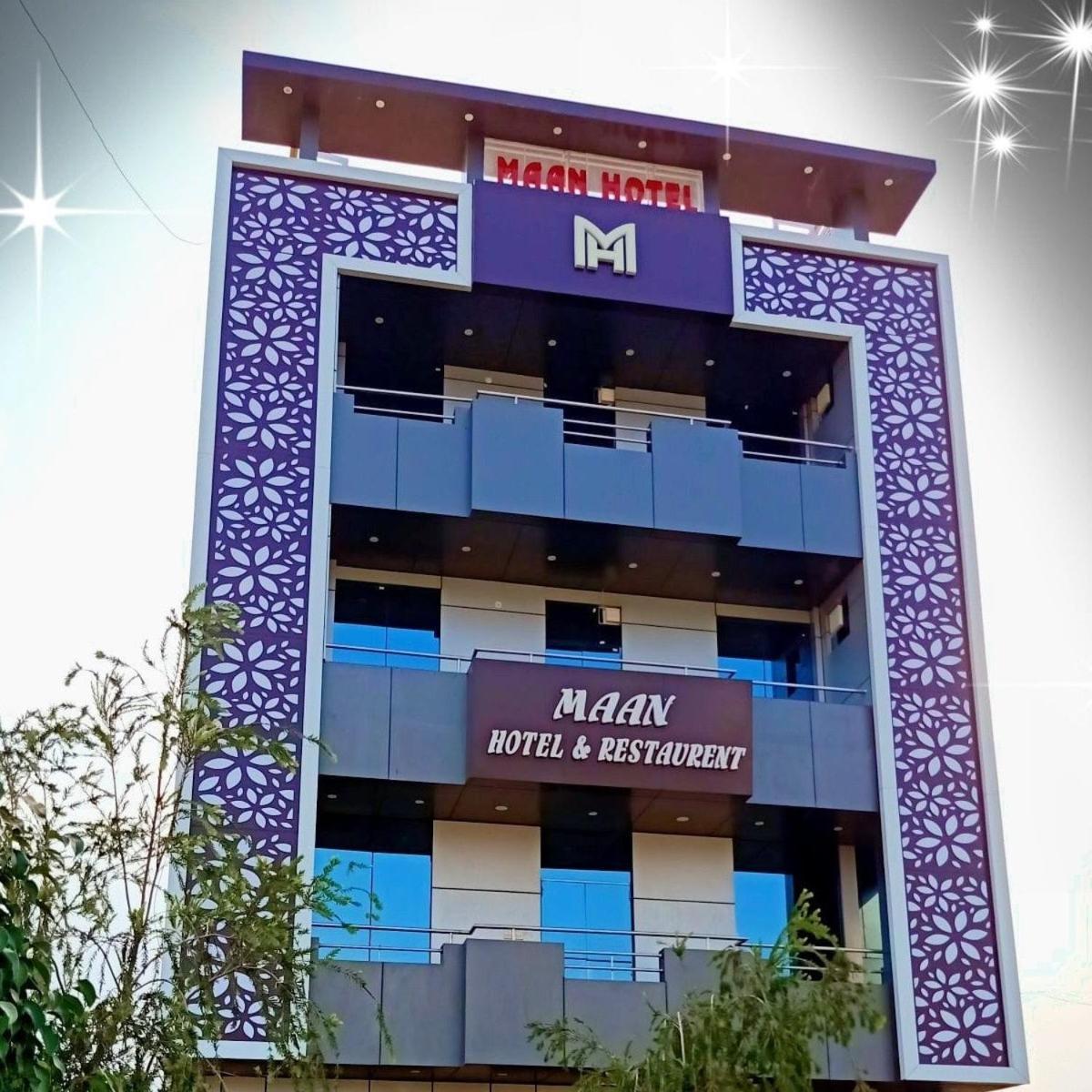 Maan Hotel Alwar Buitenkant foto