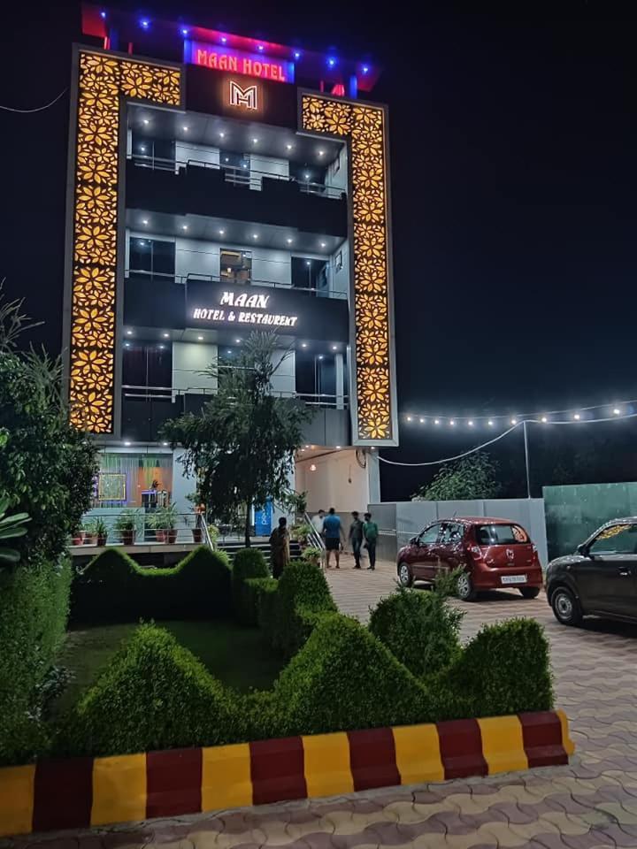 Maan Hotel Alwar Buitenkant foto