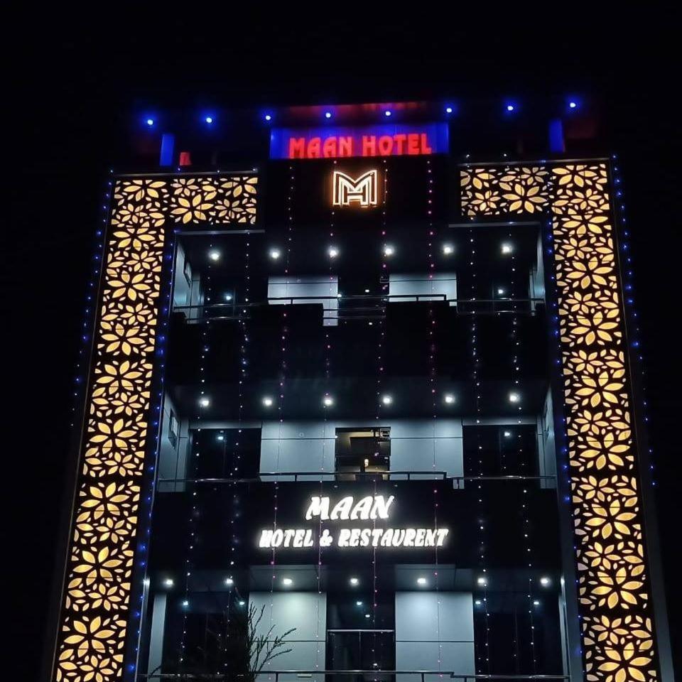 Maan Hotel Alwar Buitenkant foto